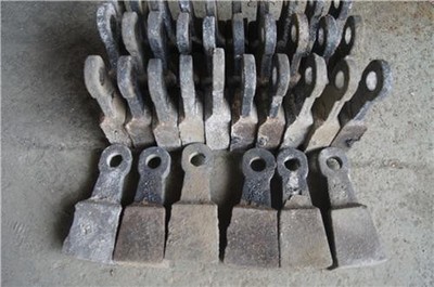 破碎機錘頭批發(fā)商四川破碎機錘頭南馬聯(lián)嘉熱情服務(wù)